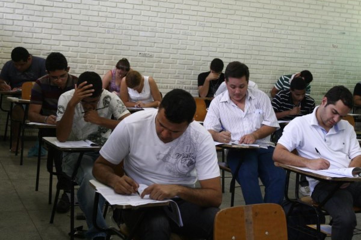 Governo anuncia concurso público unificado com mais de 6 mil vagas