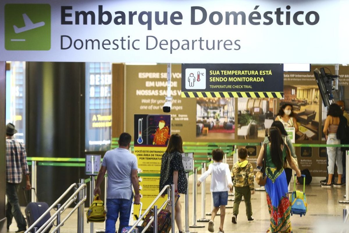 Brasil volta a atrair turistas e gera US$4,45 bilhões para o país em 8 meses