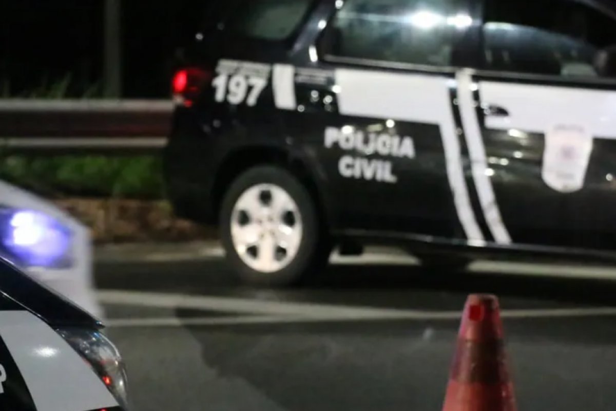 Homem é baleado em atentado armado dentro de estabelecimento comercial da Salvador