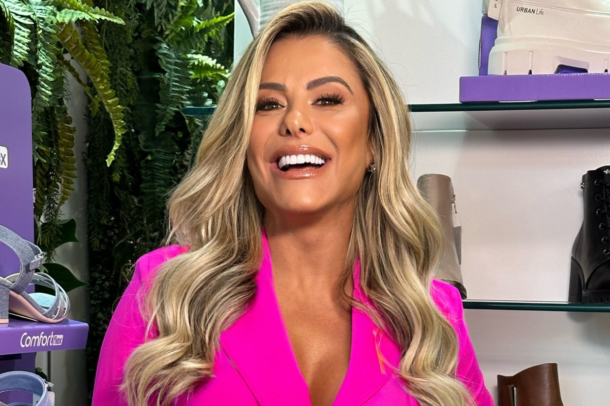 Poliana Rocha visita o Grupo Ramarim e faz alerta sobre Outubro Rosa!