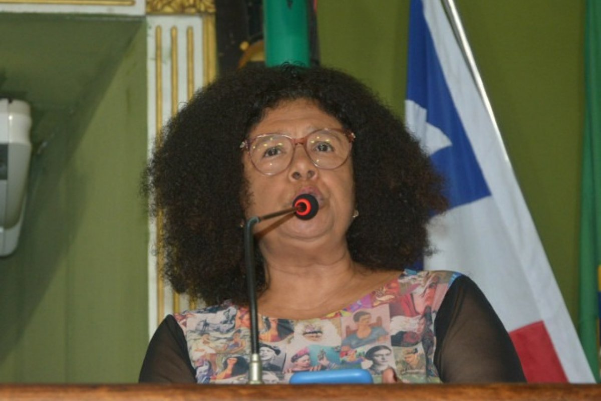 Marta Rodrigues critica possível reajuste da tarifa de ônibus em Salvador: ‘agressão ao povo’