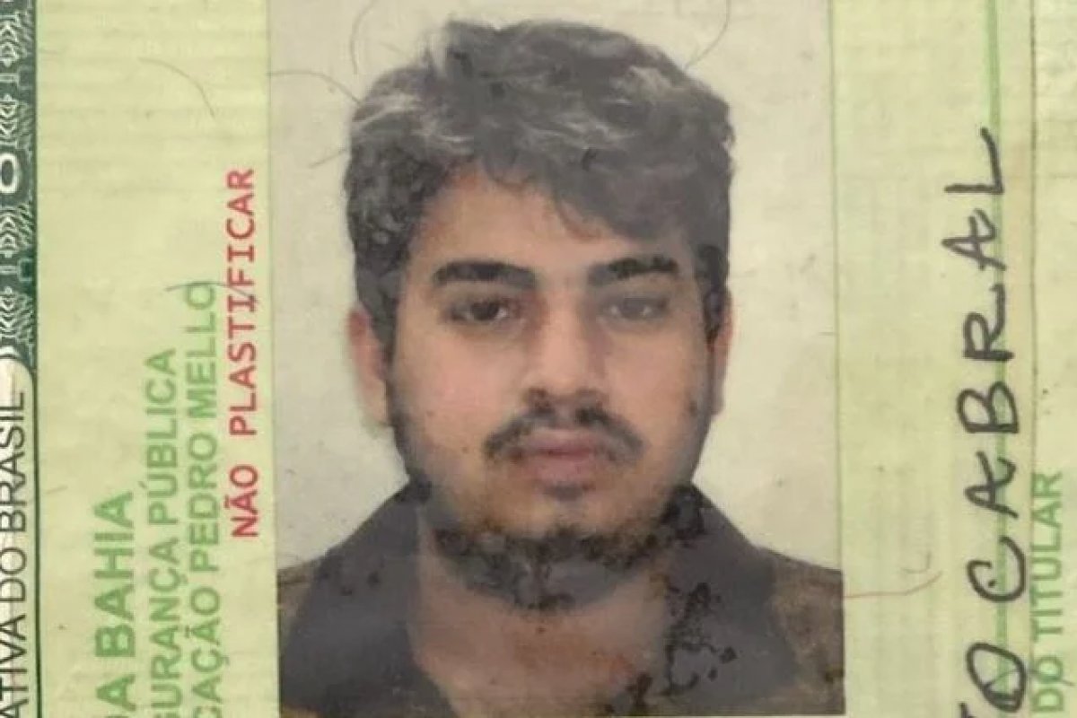 Corpo de homem é encontrado dentro de carro às margens da BR-116