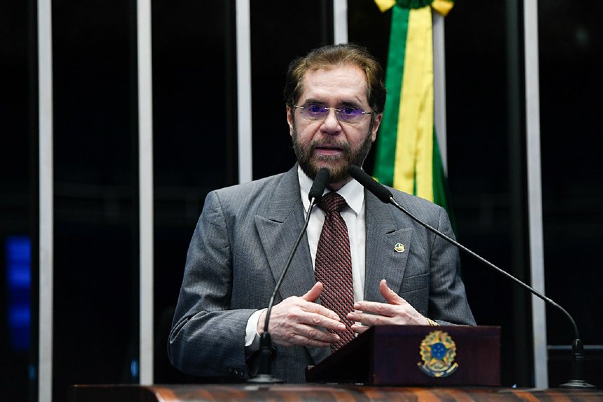 Senadores rebatem declaração de Gilmar Mendes sobre mandato para ministros do STF