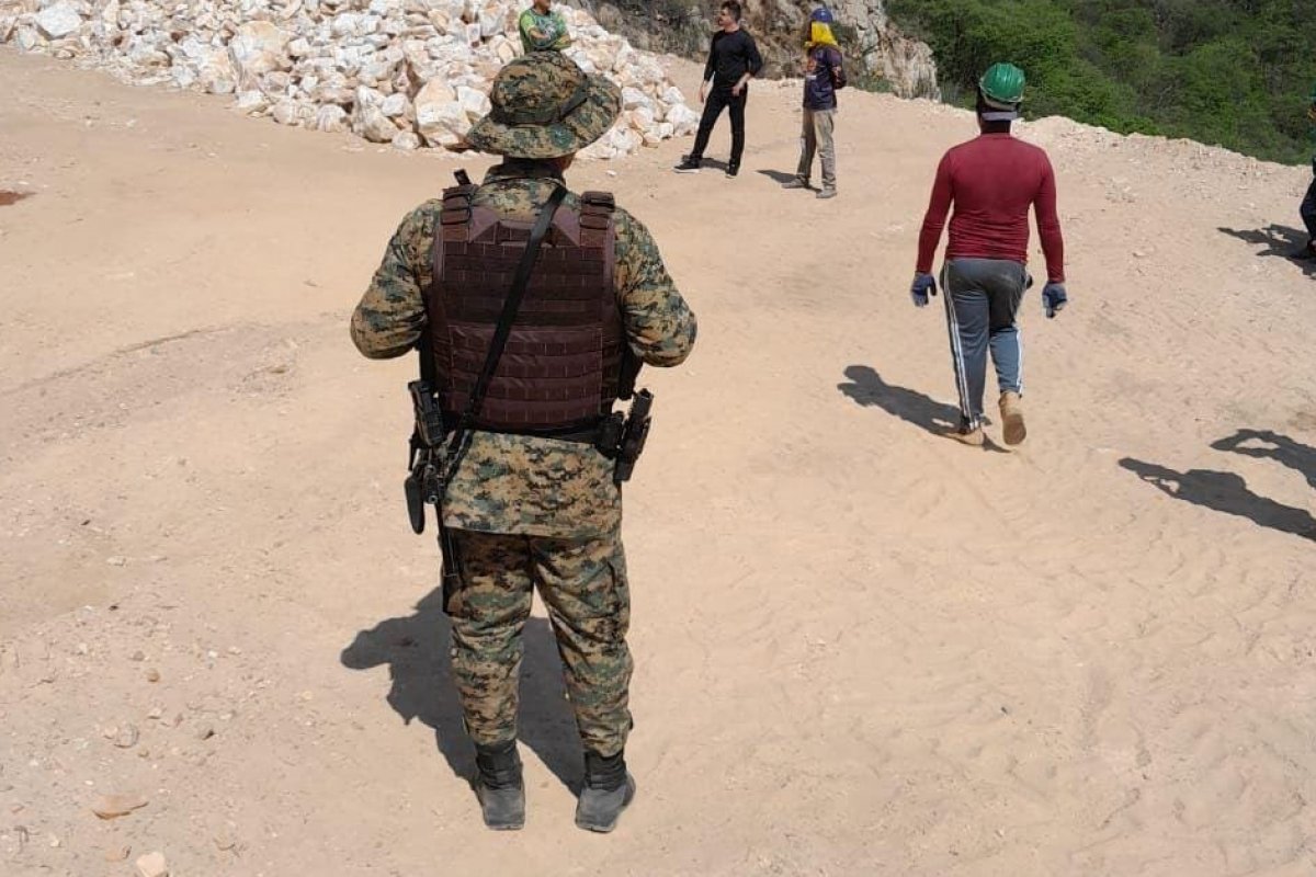 PM apreende 50 kg de explosivos em garimpo ilegal em Oliveira dos Brejinhos