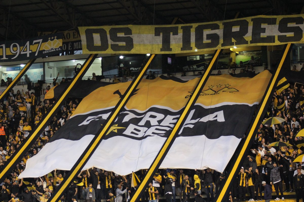 Vitória perde para o Criciúma fora de casa pela Série B