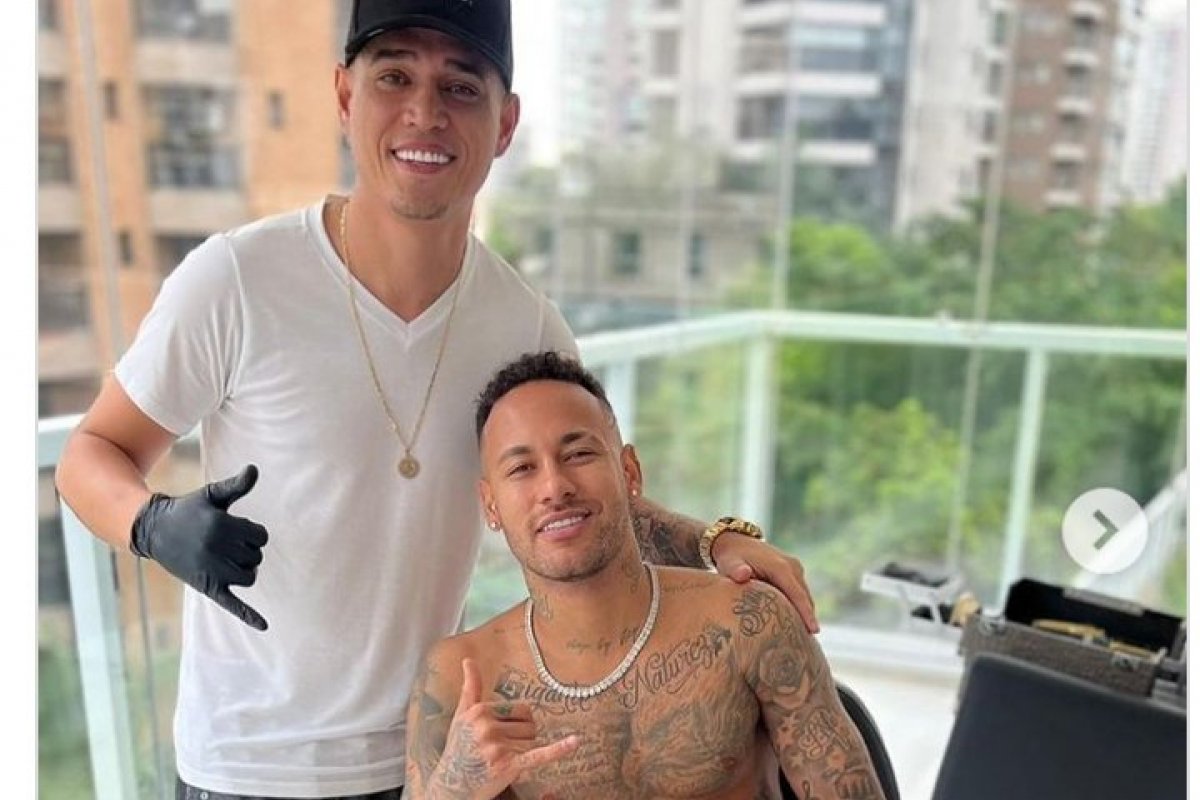 Neymar Jr exibe novo corte de cabelo com homenagem especial para a filha recém-nascida, Mavie! 