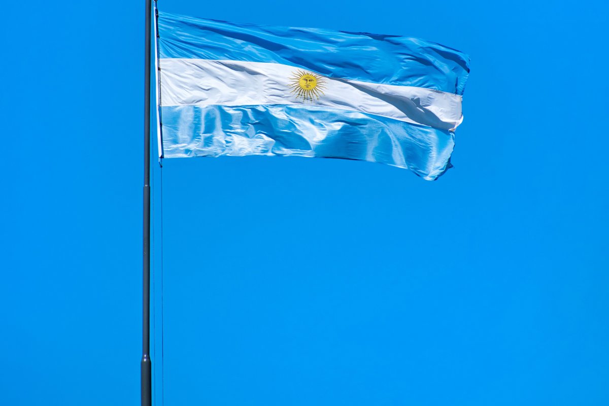 Argentina vive crise cambial, e dólar ultrapassa 1.000 pesos às vésperas de eleição
