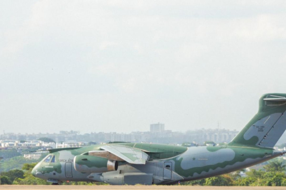 Terceiro avião da FAB decola para resgatar brasileiros em Israel