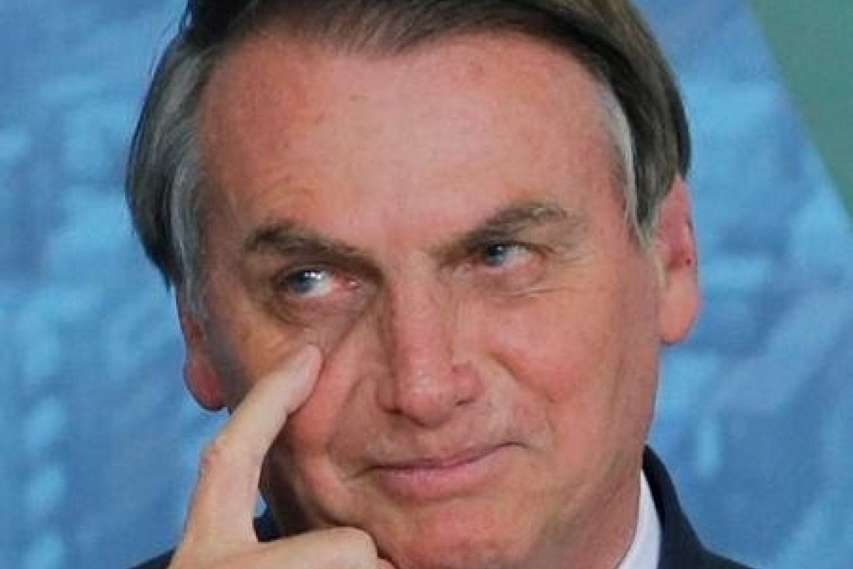 Bolsonaro desabafa no Twitter: Caso você seja prejudicado, deixo a vida pública