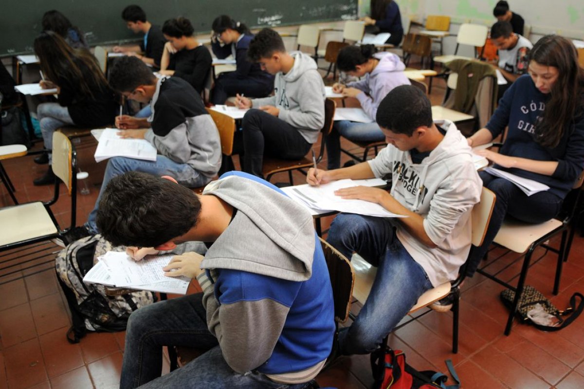 Semge abre novo edital para contratar 59 estagiários de ensino superior