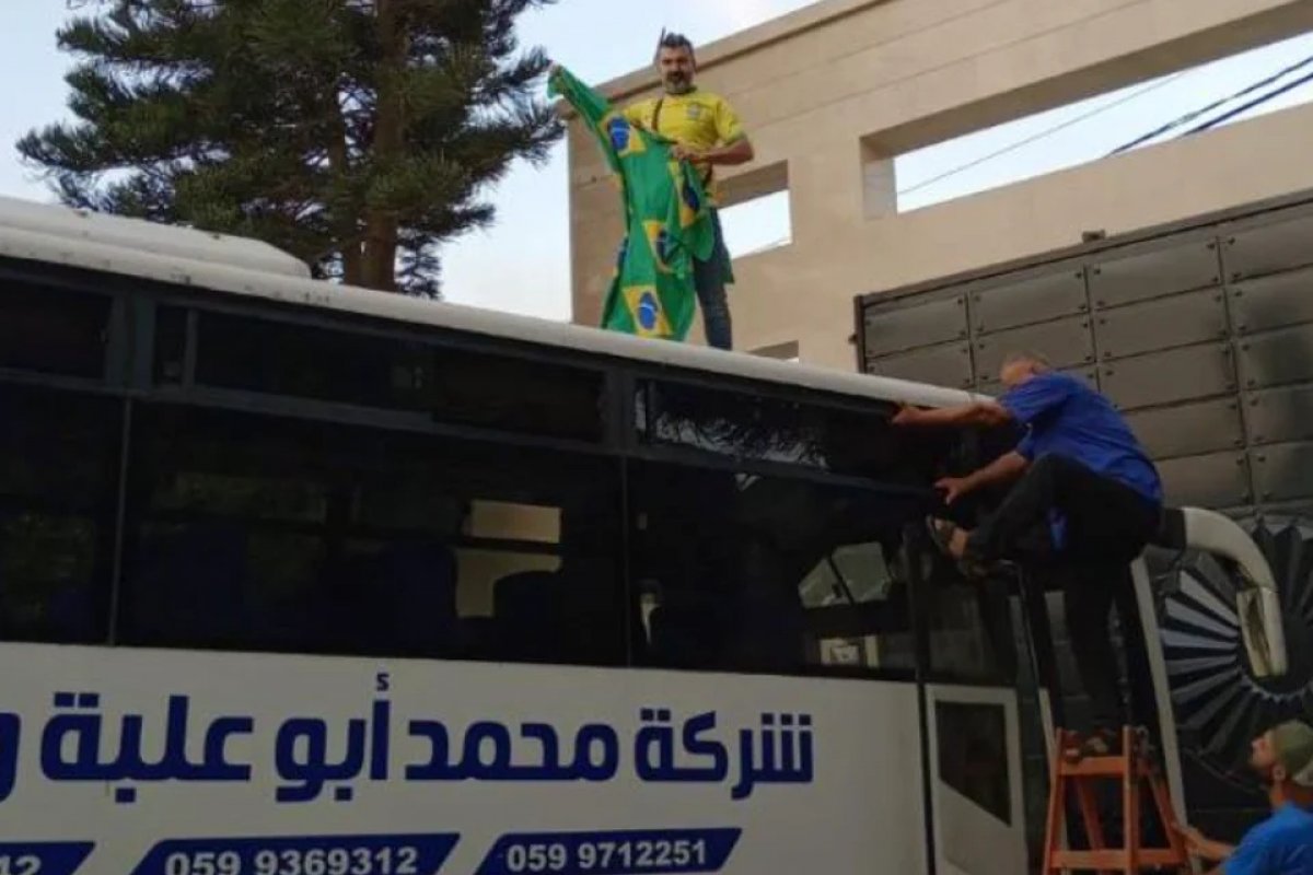 Brasileiros chegam ao sul de Gaza e aguardam para cruzarem fronteira com Egito