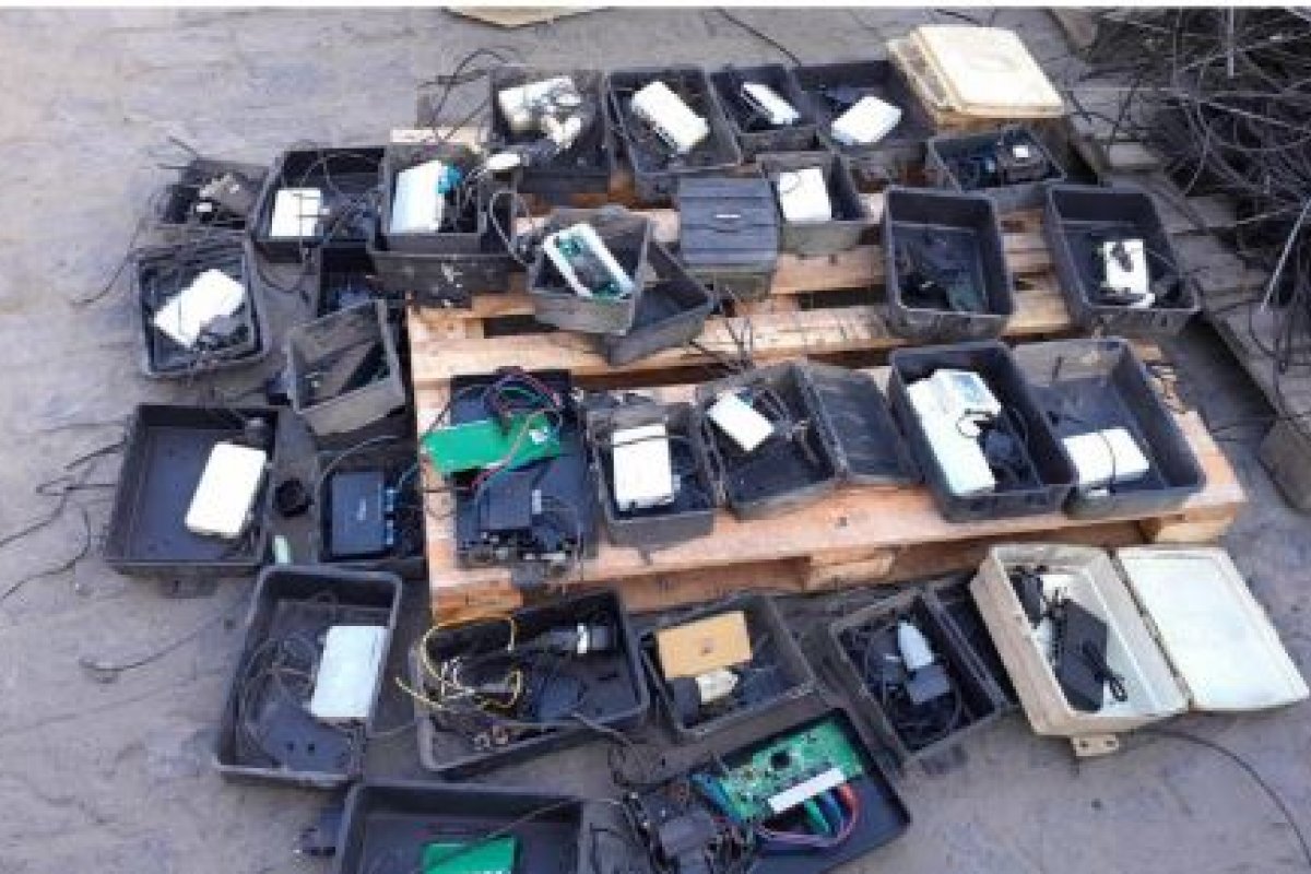 11 toneladas de cabos de telefonia são removidos na Bahia