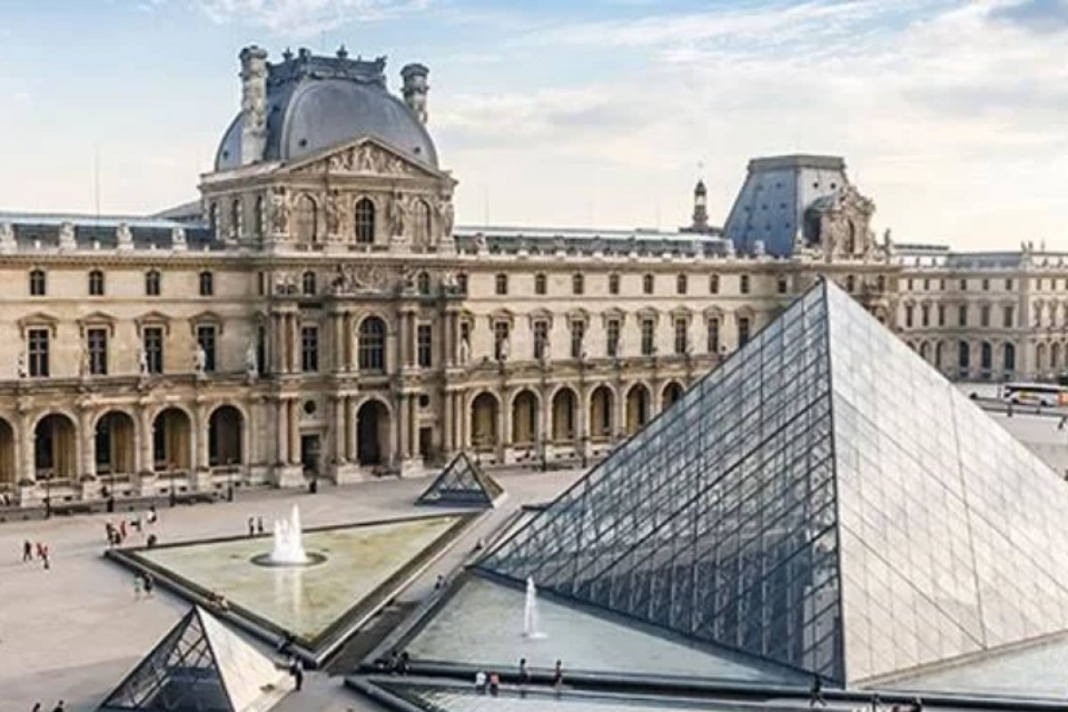 Museu do Louvre fecha neste sábado após ameaças