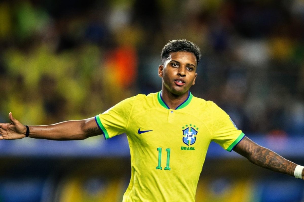 Rodrygo diz esperar jogo tenso contra Uruguai
