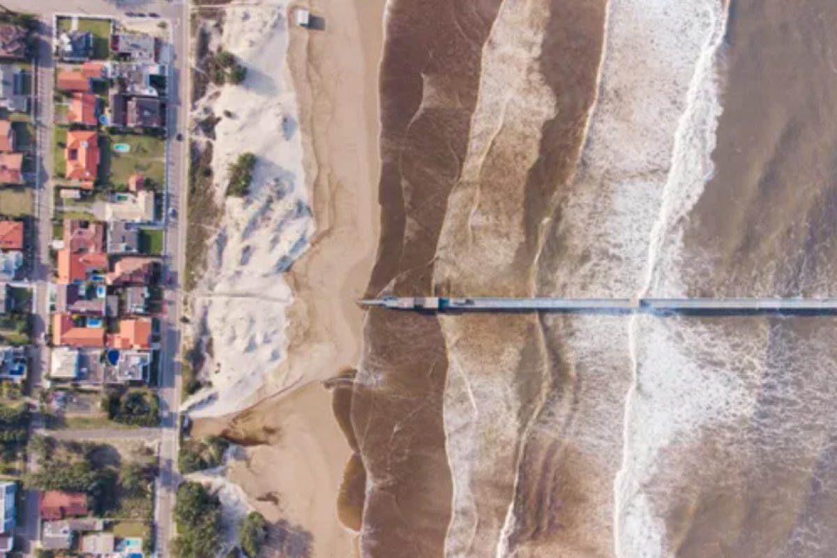 Ponto turístico do RS, Plataforma marítima de Atlântida desaba