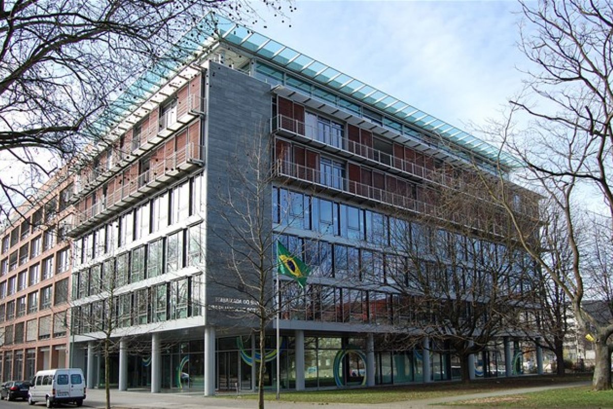 Brasil desloca diplomatas para dar suporte a brasileiros na fronteira de Gaza com o Egito