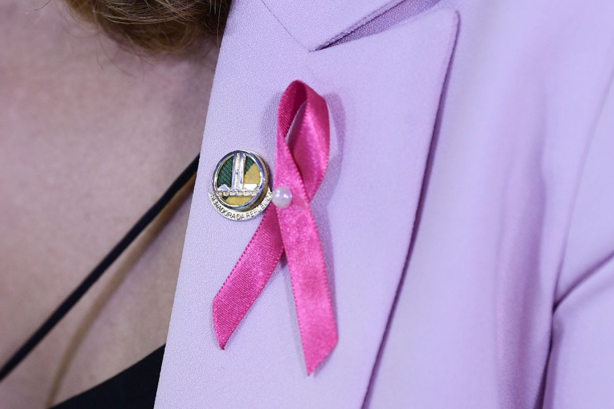 Shoppings de Salvador terão ações de Outubro Rosa; confira programação