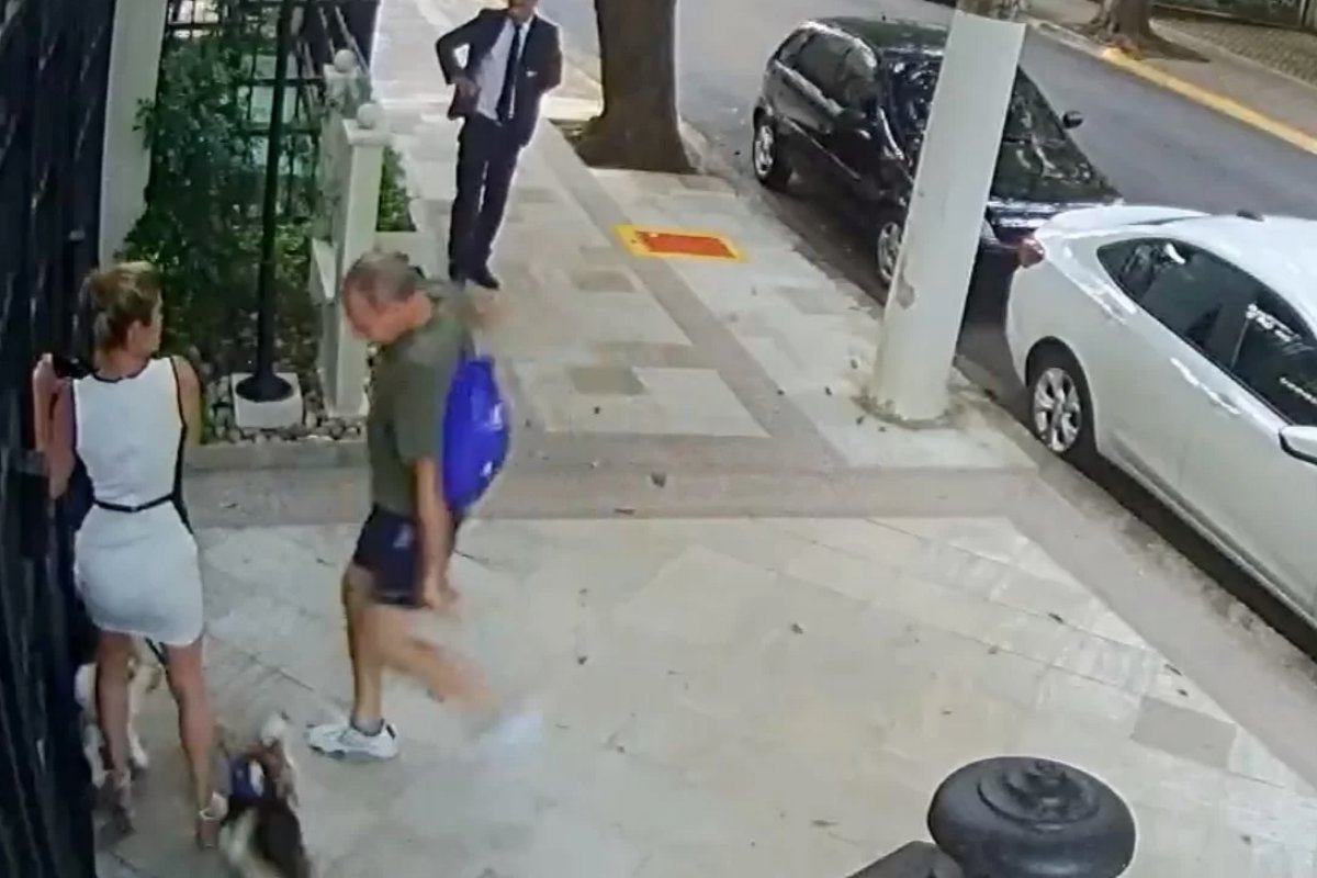 Vídeo: Irmã do Ministro Zanin é agredida na porta de casa