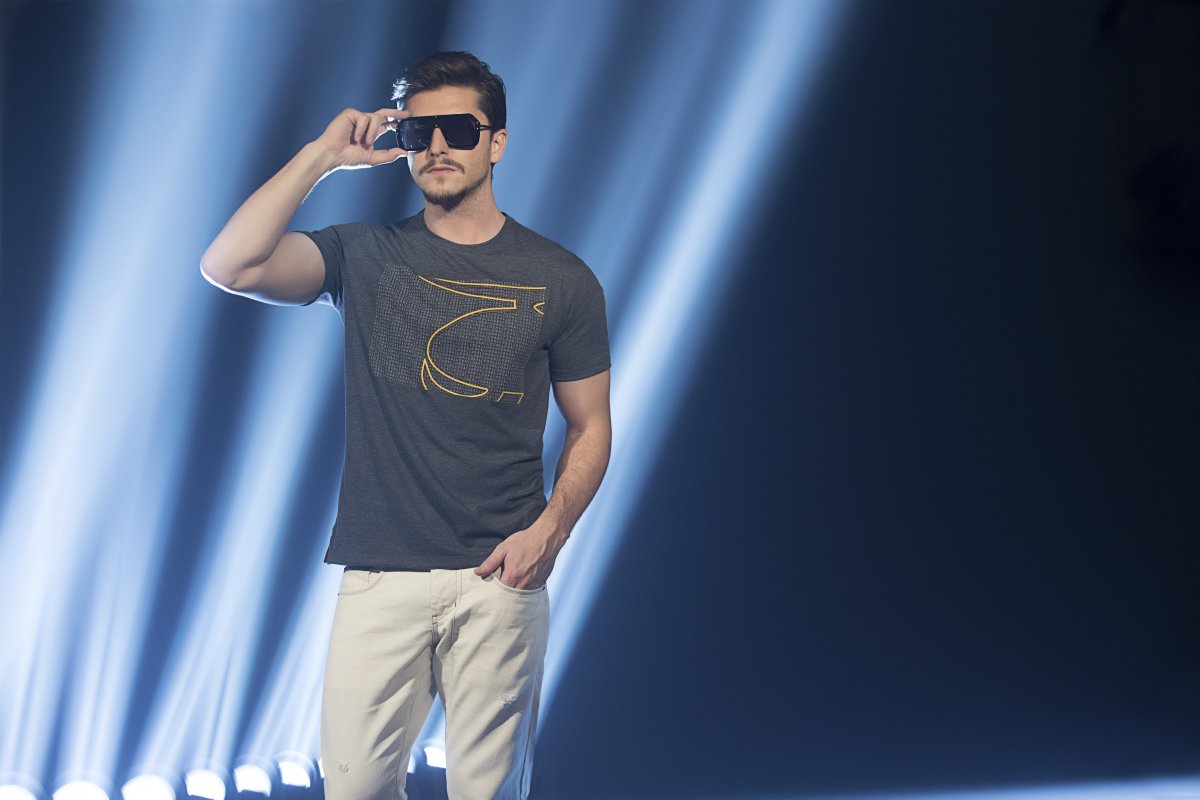 Klebber Toledo fotografa para marca de moda