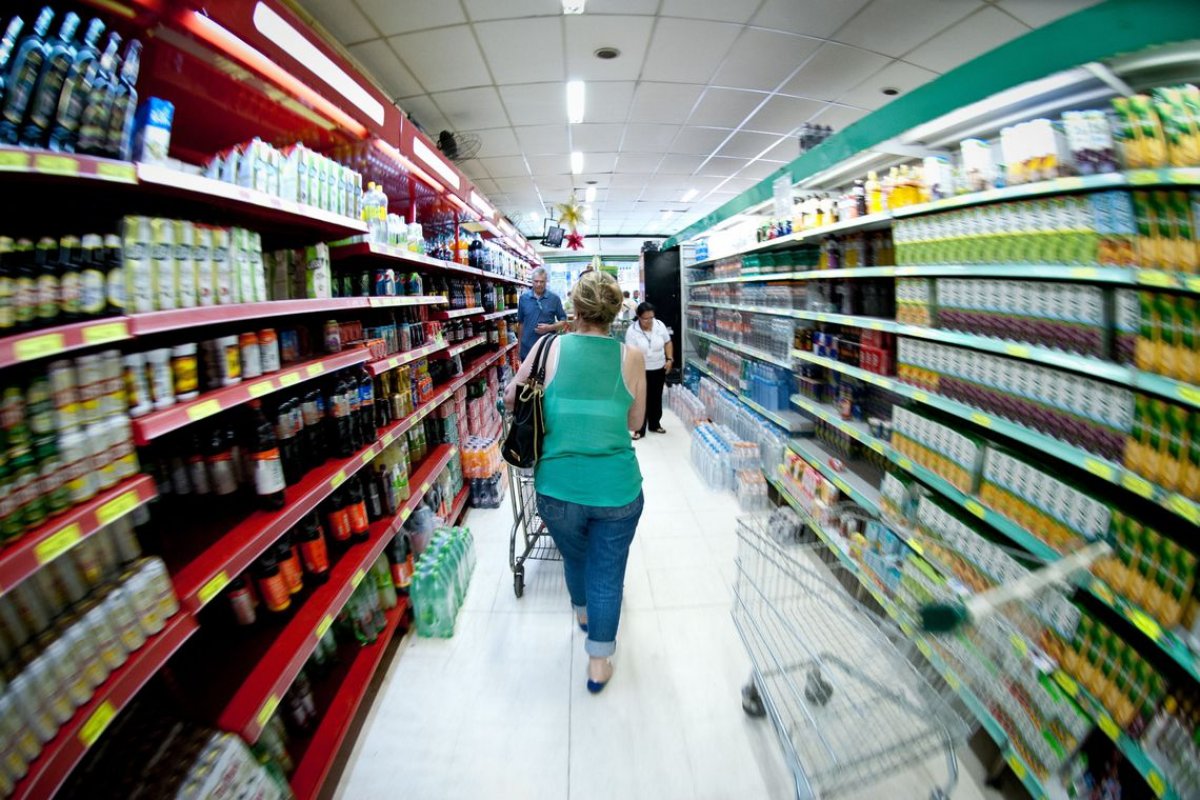 Supermercados registram alta de 3,76% nas vendas até novembro, afirma Abras