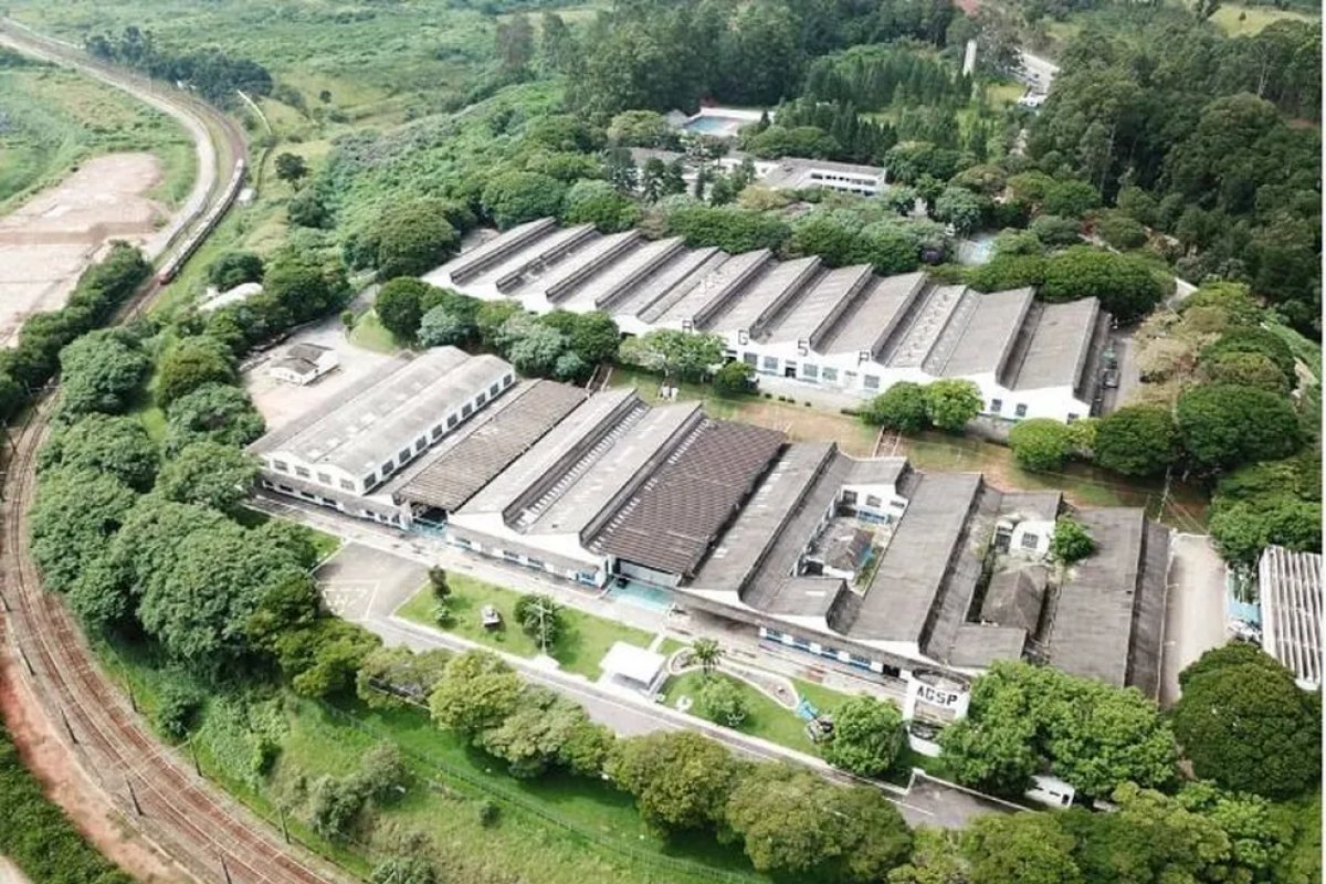 Exército mantém 160 militares em quartel após metralhadoras sumirem em São Paulo