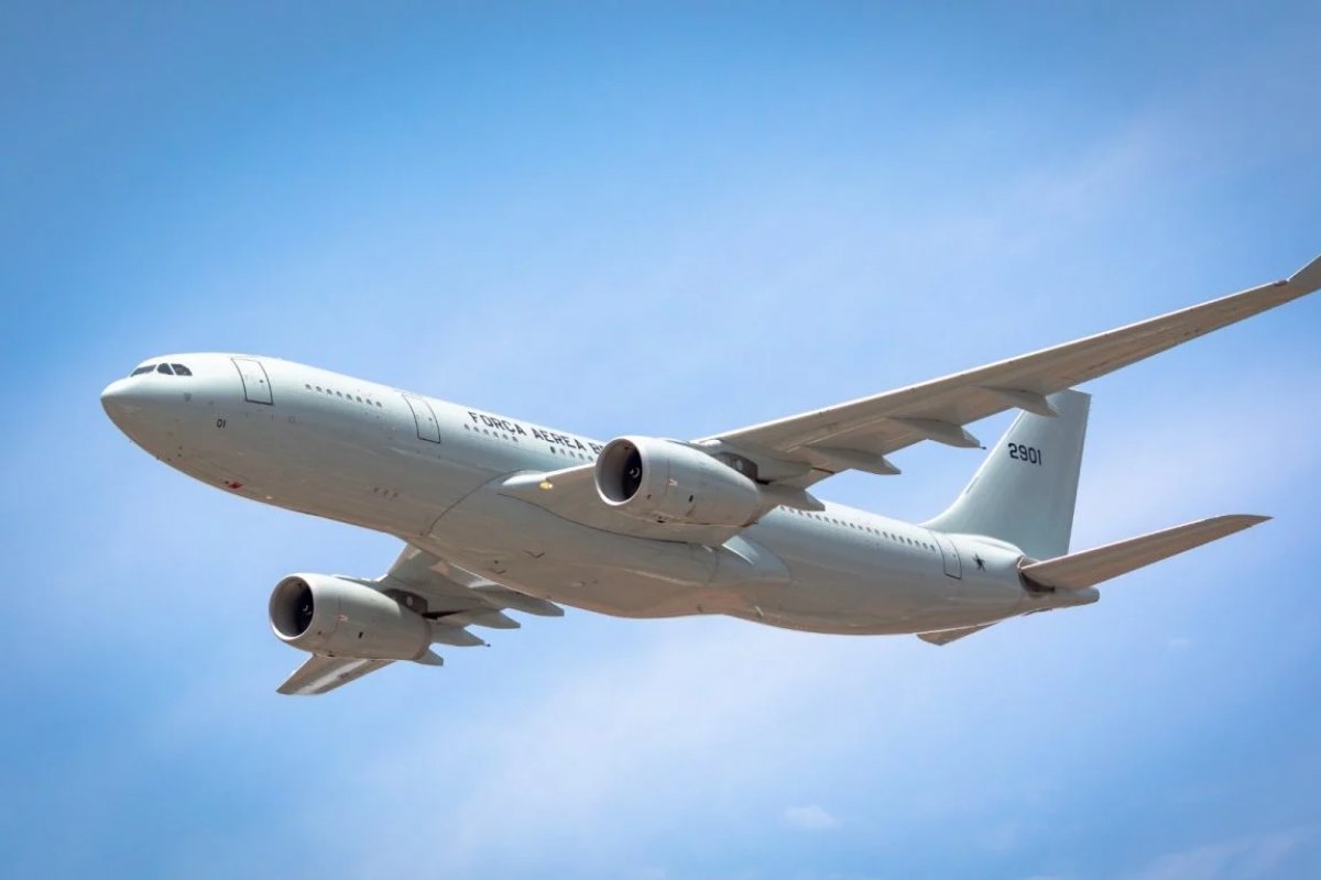 Sexto avião da FAB com repatriados de Israel chega ao Brasil