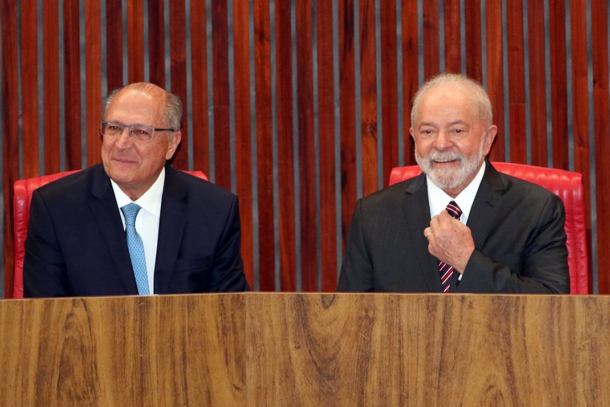 TSE julga ações contra Lula e Alckmin nesta quinta-feira (19)