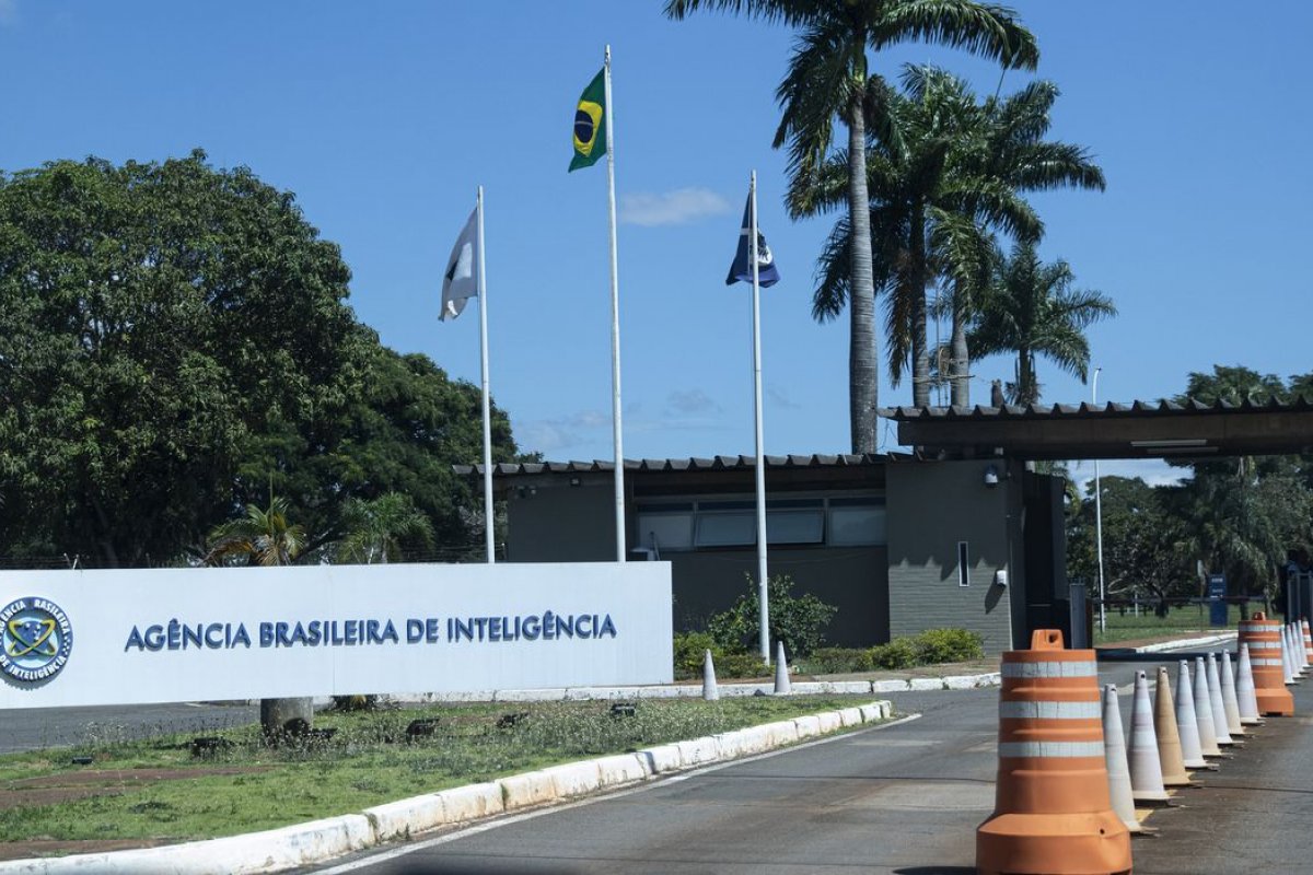 Abin sofre perda significativa de informações sobre atividades de grupos radicais no Brasil