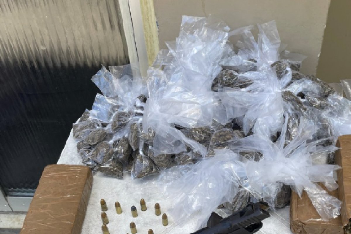 4,5 kg de maconha são apreendidos pela PM em Paripe