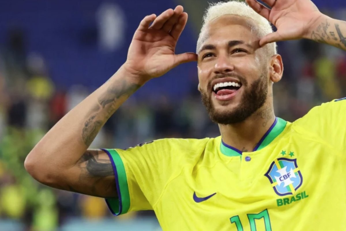 Buscas por “ligamento cruzado” aumentam 21.100% após lesão de Neymar