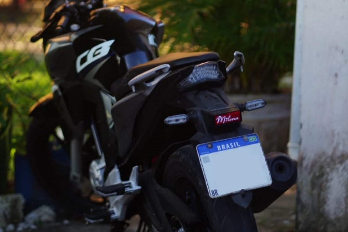 Homem é flagrado em blitz com documento de identificação falso em Salvador