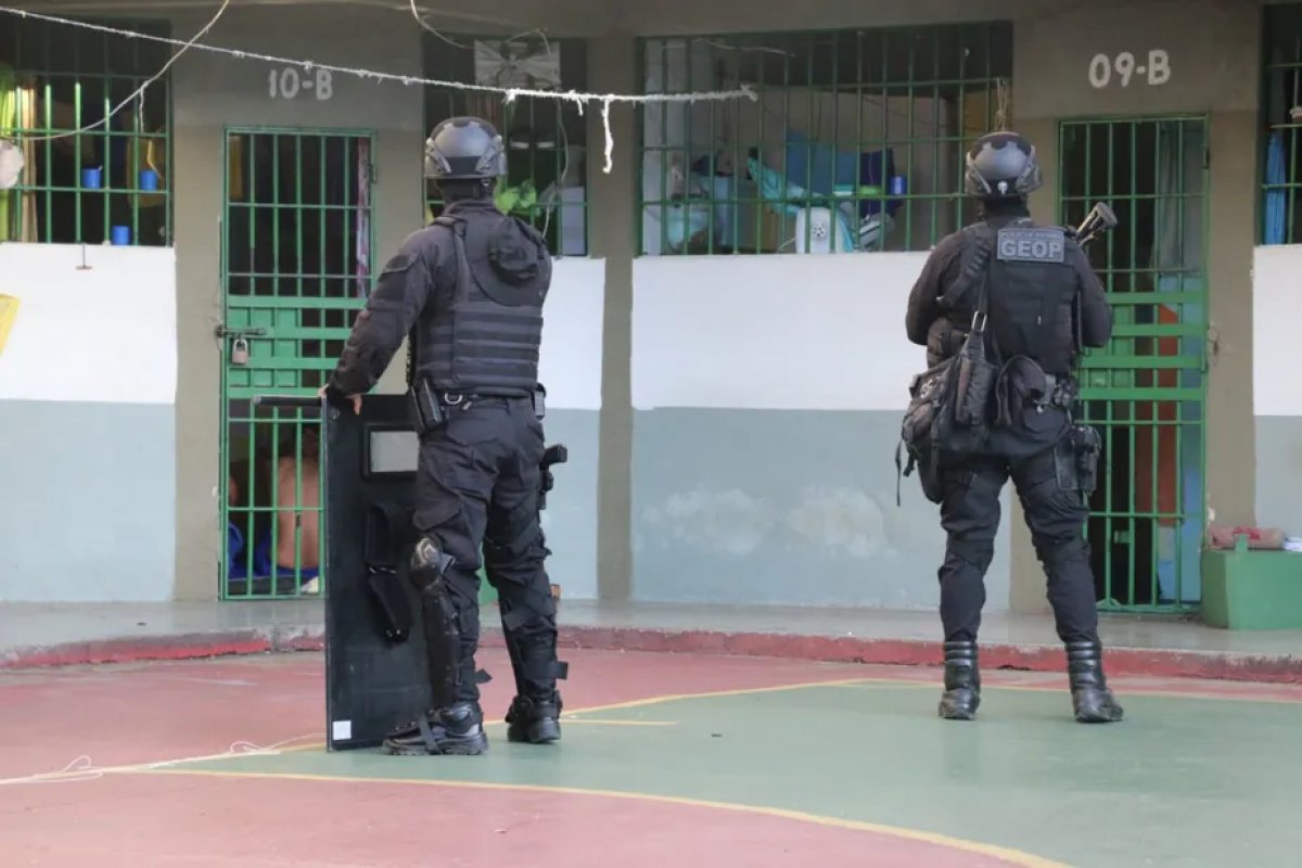 Detentos fogem de complexo penitenciário da Mata Escura, em Salvador