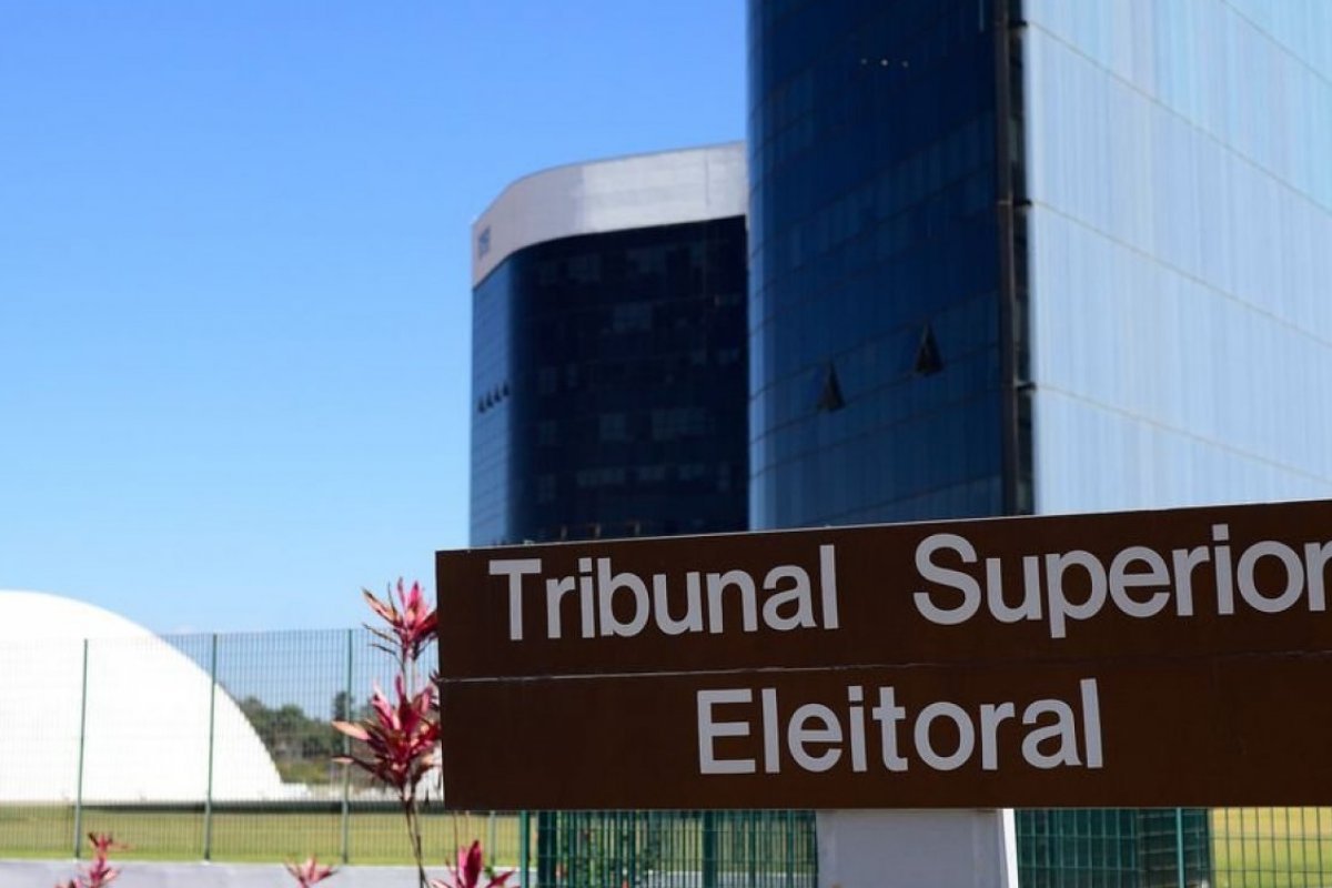 TSE autoriza seleção unificada e altera normas gerais para seus concursos públicos