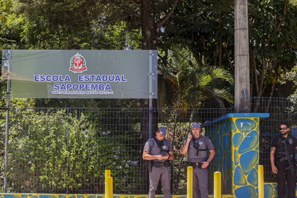 Aluno responsável por atentado em escola utilizou arma do pai