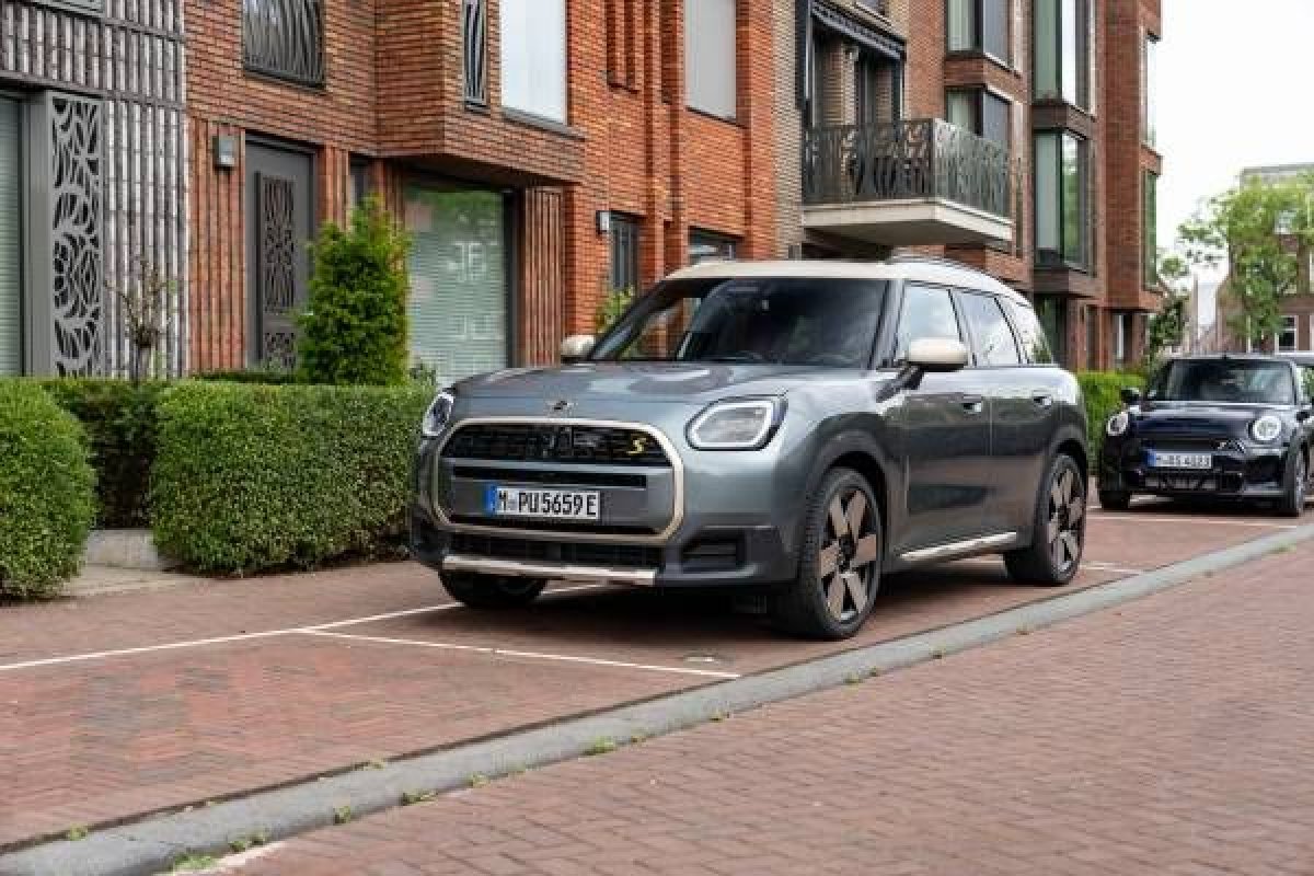 Mini Countryman ALL4 2024 terá só motor elétrico e virá ao Brasil