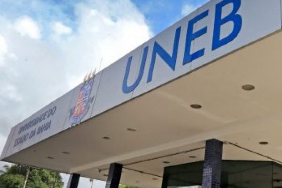 Unex abre vagas para cursos intensivos de inglês