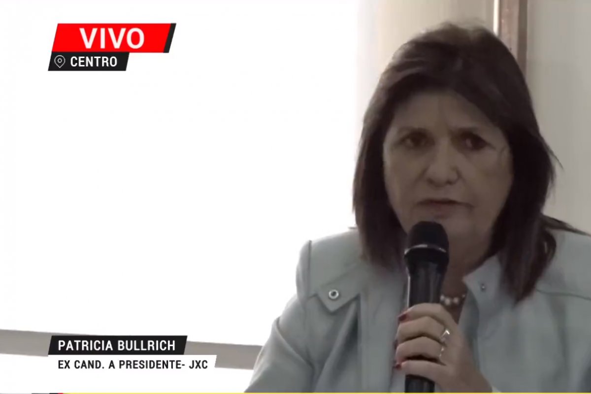 Vídeo: Javier Milei recebe apoio da terceira colocada Patricia Bullrich no segundo turno