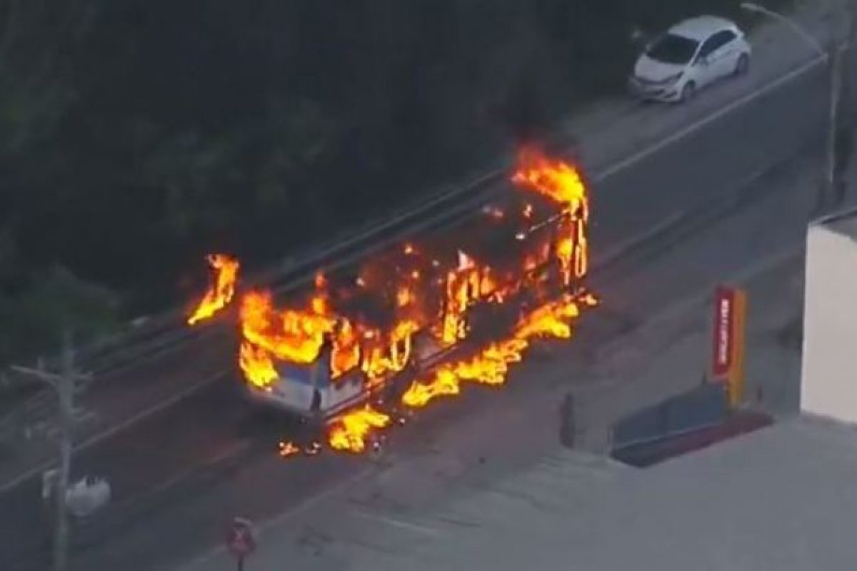 Milicianos ofereceram R$ 500 para quem incendiasse ônibus no Rio