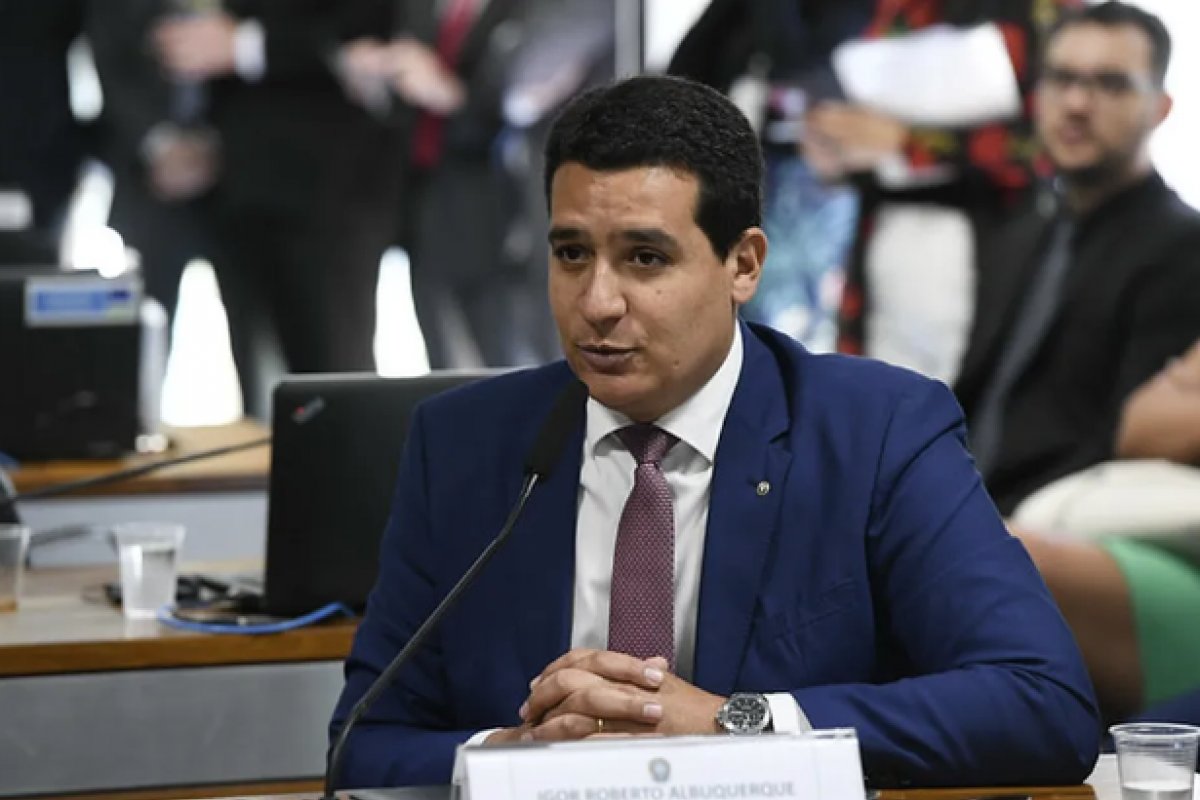 Senado rejeita indicação de Lula para comando da Defensoria Pública da União