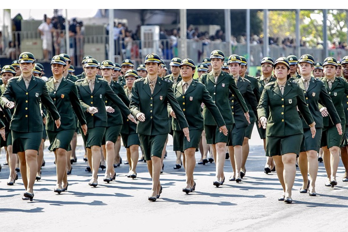 PGR pede ao STF para invalidar regras de gênero no ingresso Forças Armadas