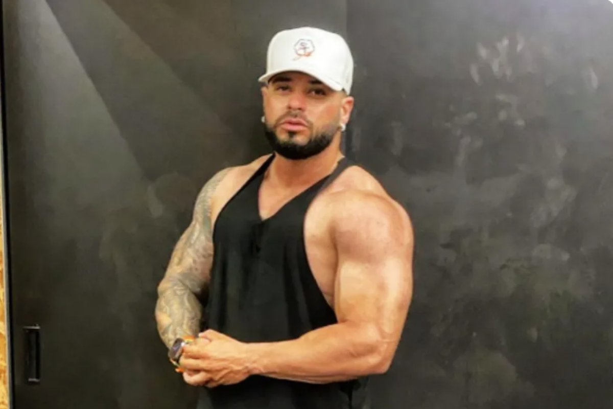 Cantor de pagode fica ferido após ser baleado em Feira de Santana