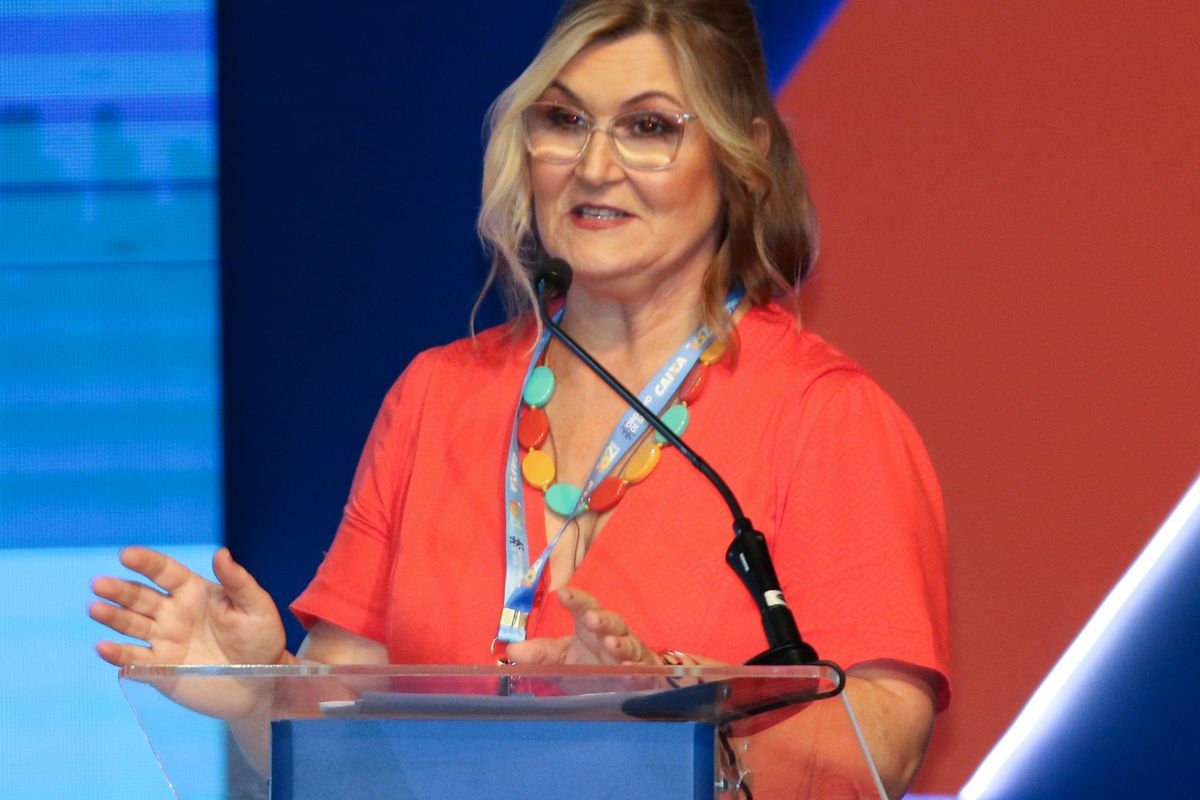 'Ser mulher em espaços de poder é algo sempre desafiador', diz Rita Serrano ao se despedir da Caixa