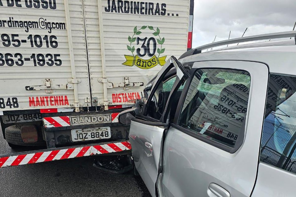 Homem suspeito de praticar assaltos é preso após se envolver em acidente em Salvador