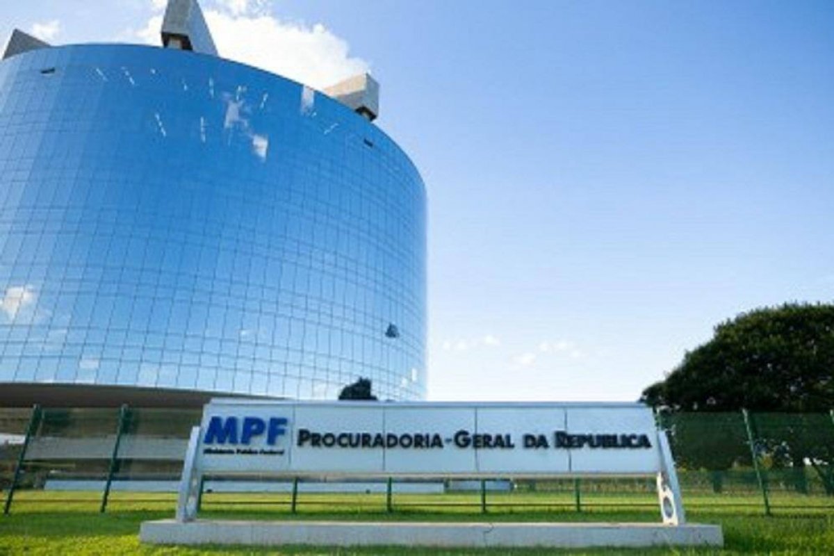 MPF propõe ações contra normas que limitam ingresso de mulheres nas Forças Armadas