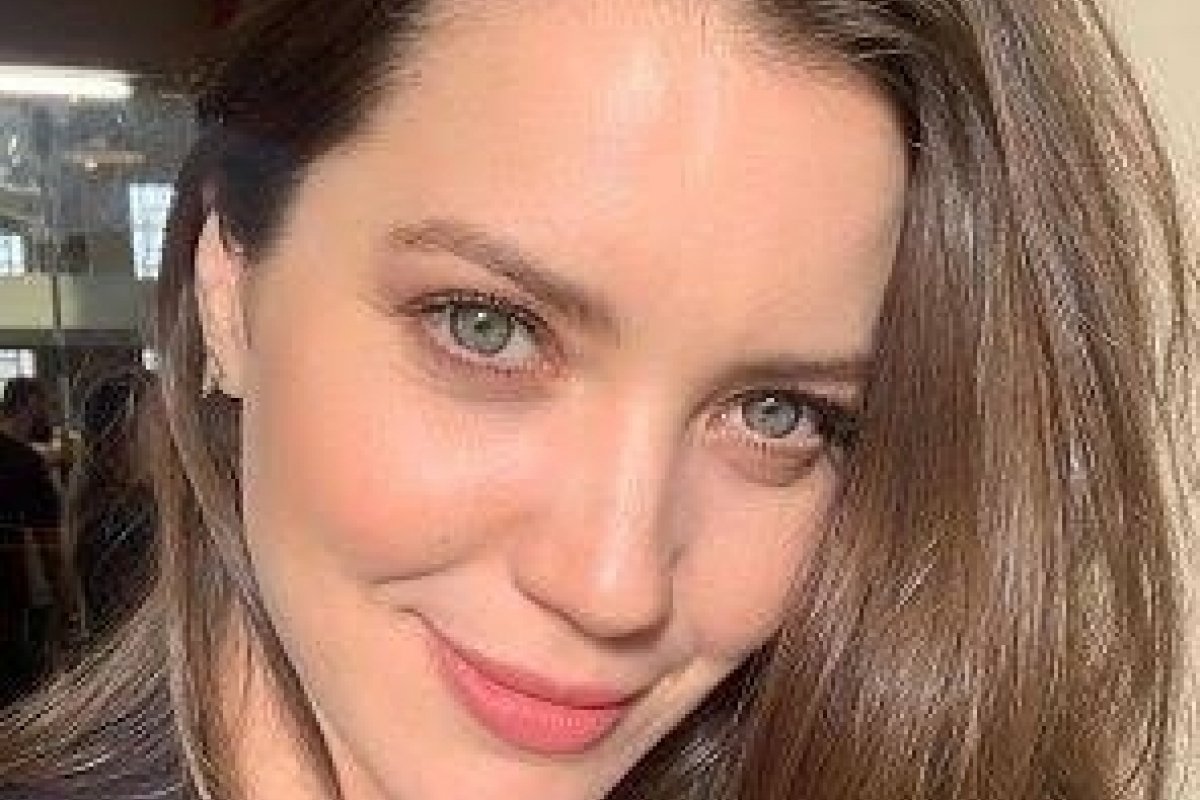 Nathalia Dill para na delegacia após sofrer tentativa de golpe