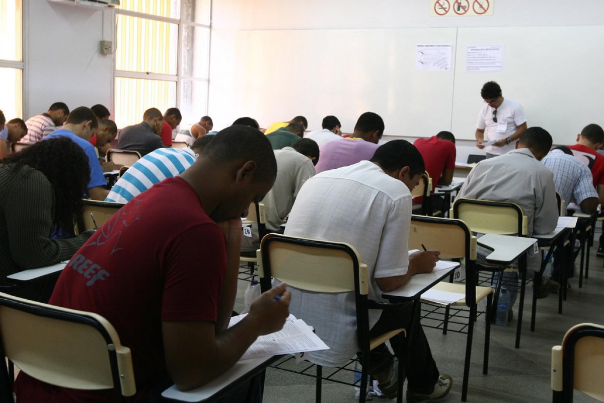 Concurso público vai deixar de ser 'decoreba', afirma secretário de Gestão
