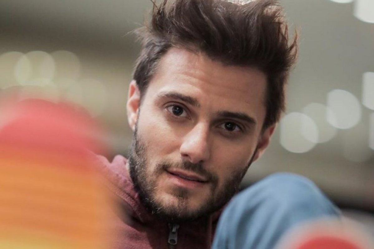 Hugo Bonemer termina namoro de 9 anos