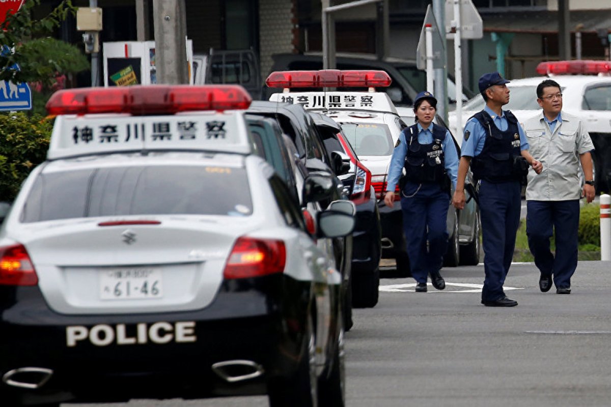 Restos mortais são encontrados dentro de um suposto barco norte-coreano