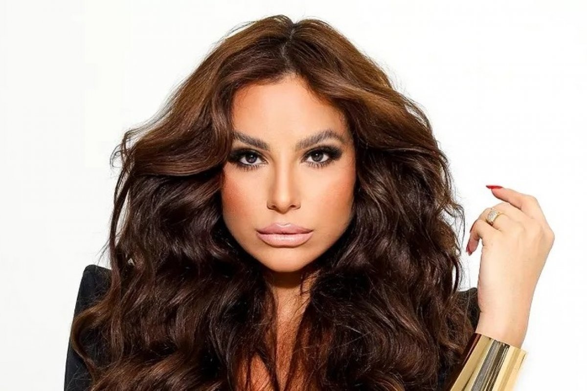 Camila Montovani, que desfilou no London Fashion Week, acusa empresária de transfobia