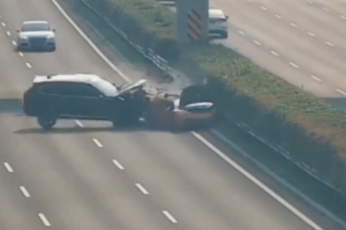 SUV Volvo bate contra Lamborghini Huracan na a China